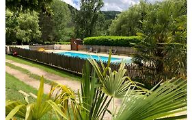 Camping Les Berges Du Doux